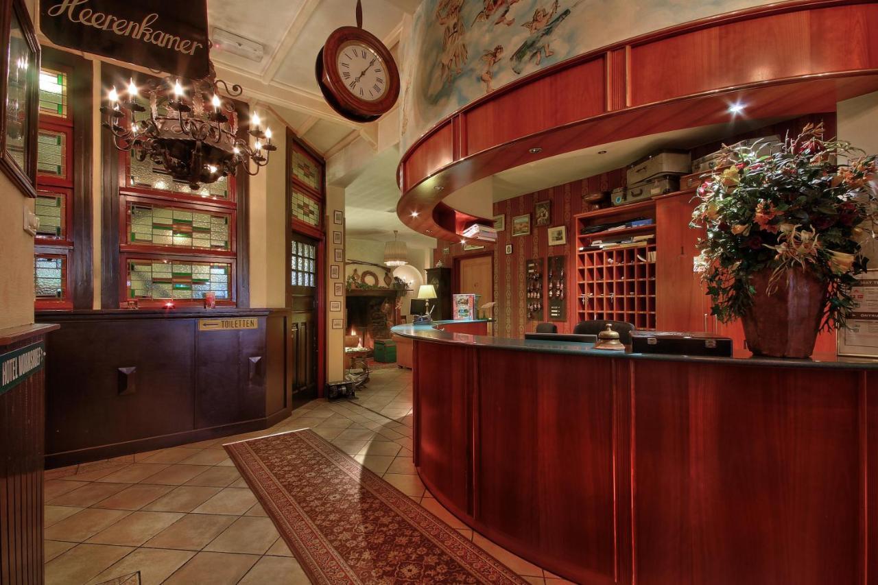 Hotel Eethuys De Wormshoef Люнтерен Экстерьер фото